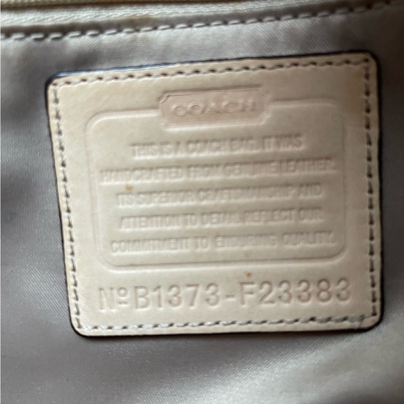 Coach Crossbody Bag - Picture 4 of 4